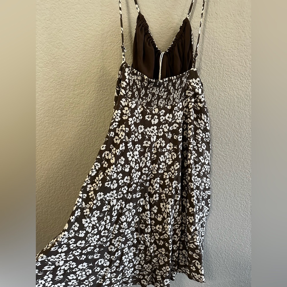 Elison Rd. Dress - Picture 6 of 7